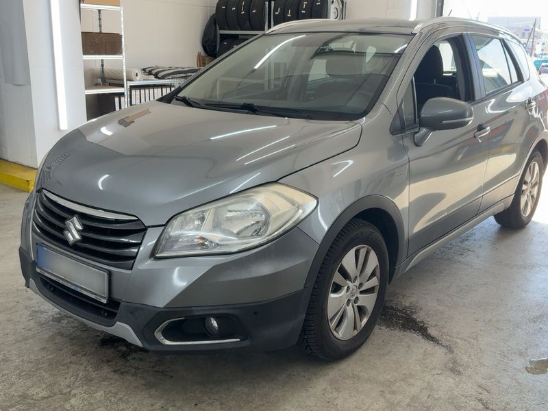 Suzuki SX4 1.6 Comfort 4x4 2015 – снимка 1