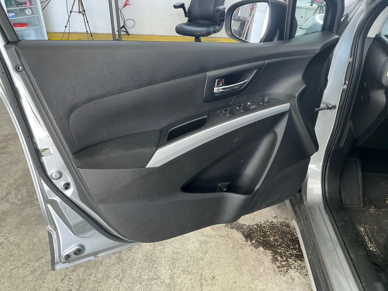 Suzuki SX4 1.6 Comfort 4x4 2015 – снимка 23