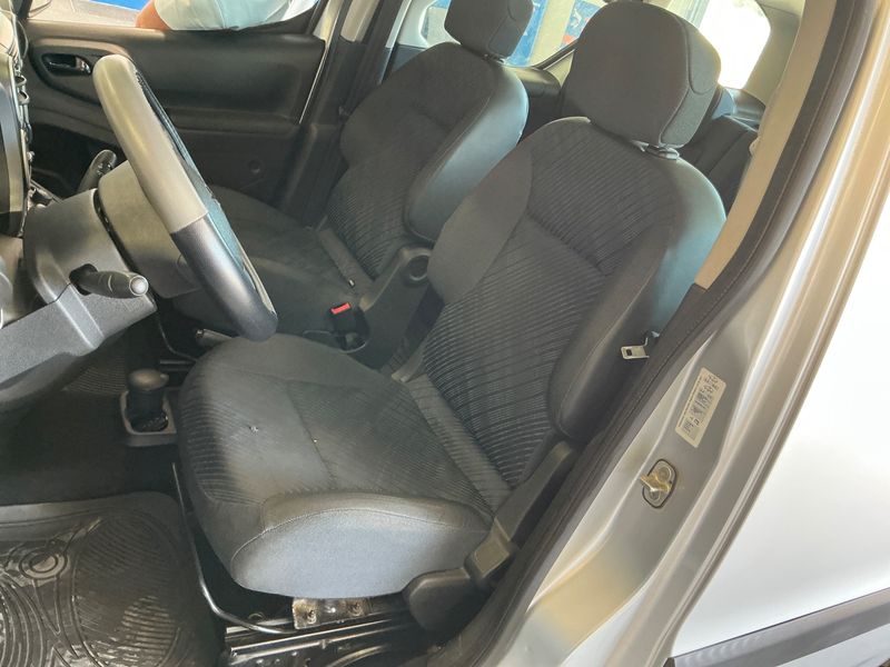 Peugeot Partner 1.6 HDi Confort 2009 – снимка 33