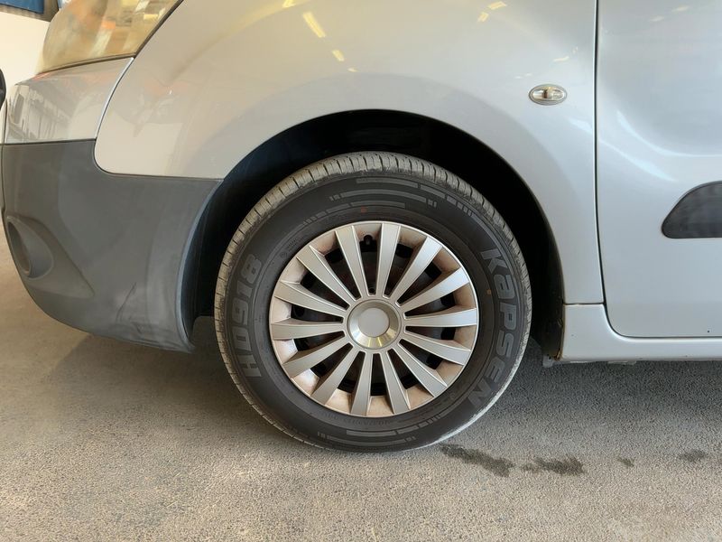Peugeot Partner 1.6 HDi Confort 2009 – снимка 3