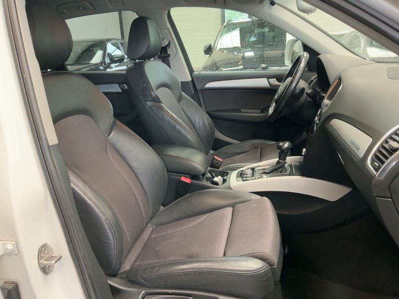 Audi Q5 2.0 TDI clean diesel quattro 2015 – снимка 16