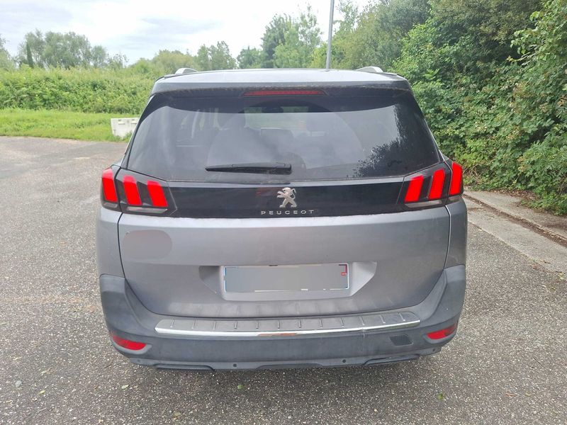Peugeot 5008 1.2 PureTech Allure 2019 – снимка 4