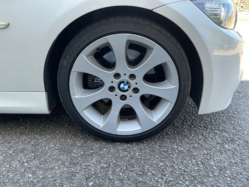 BMW 3er 330d 2011 – снимка 11
