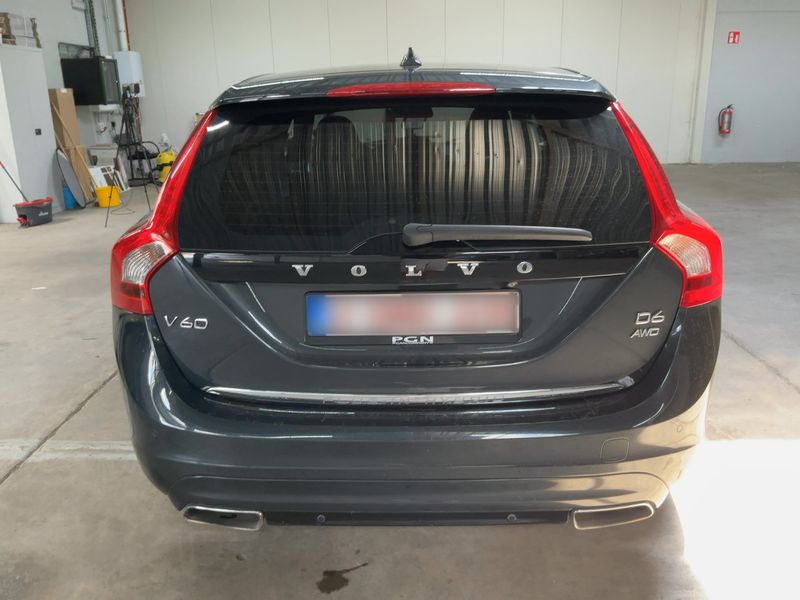 Volvo V60 2.4 D6 Plug-in Hybrid Summum AWD 2014 – снимка 7