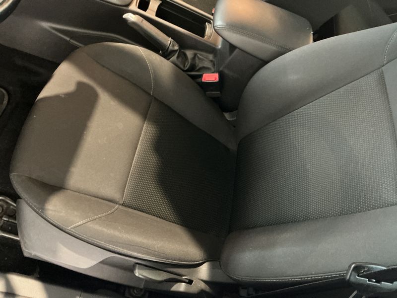 Ford Focus 1.5 TDCi Business 2017 – снимка 30