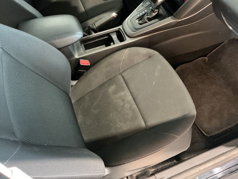 Ford Focus 1.5 TDCi Business 2017 – снимка 25