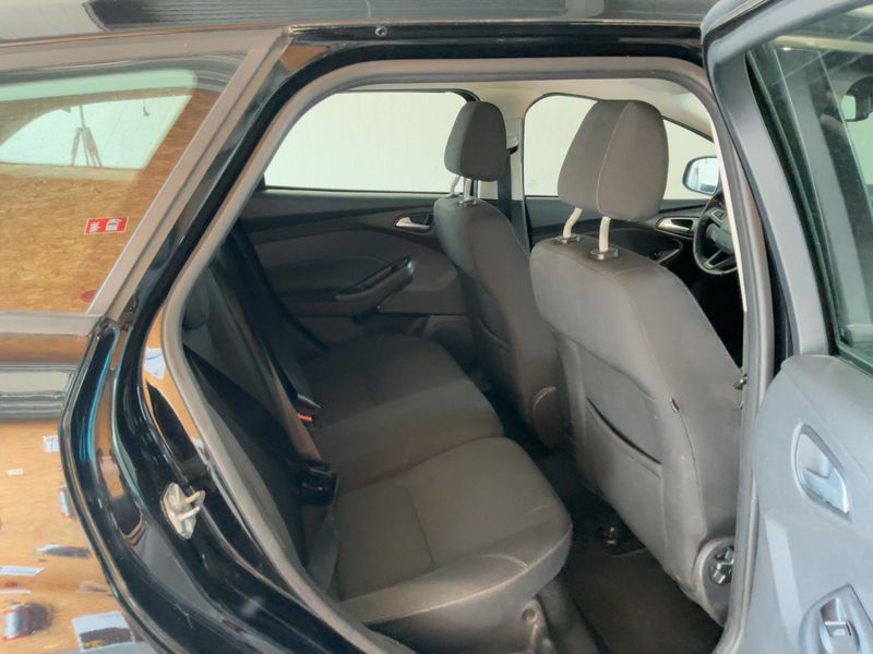 Ford Focus 1.5 TDCi Business 2017 – снимка 19