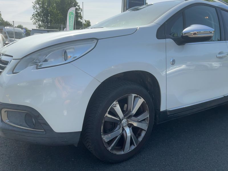 Peugeot 2008 1.2 PureTech Crossway 2015 – снимка 2