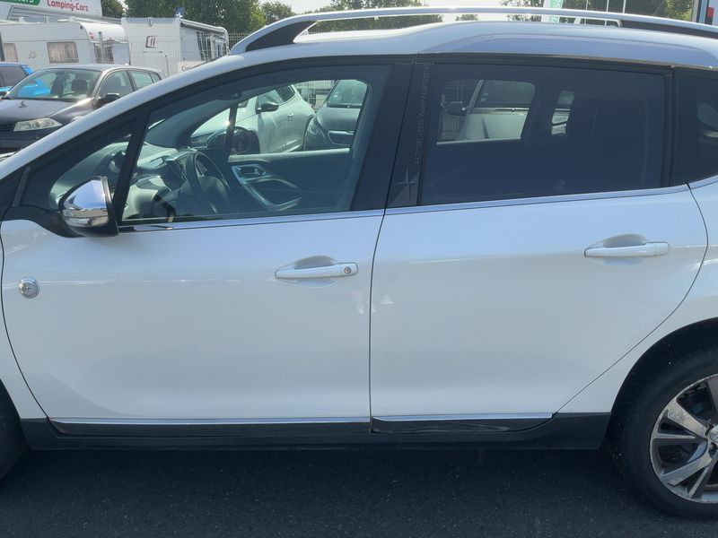 Peugeot 2008 1.2 PureTech Crossway 2015 – снимка 4