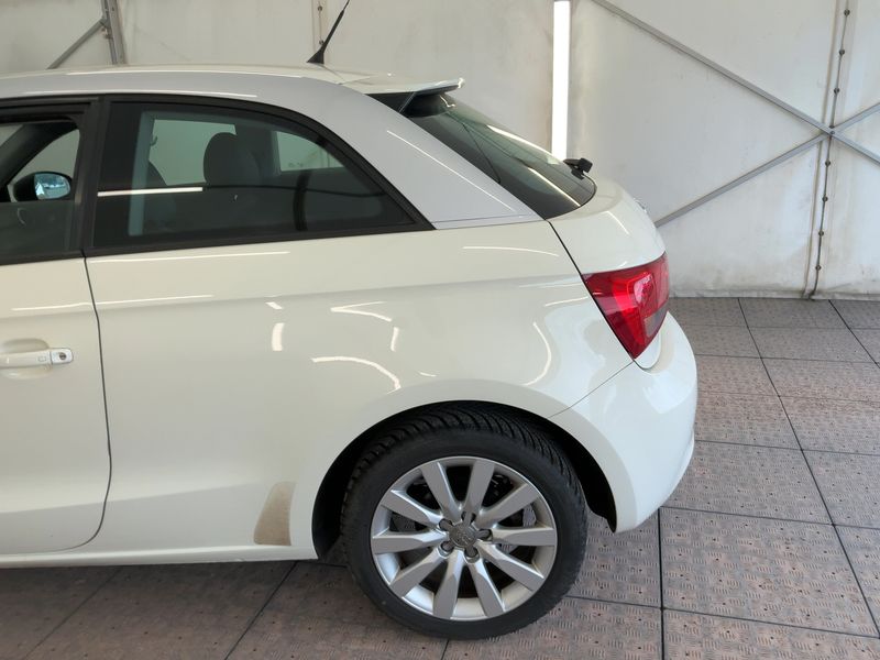 Audi A1 1.2 TFSI Attraction 2011 – снимка 6