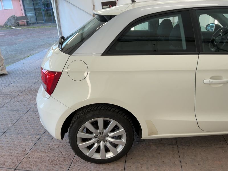 Audi A1 1.2 TFSI Attraction 2011 – снимка 8