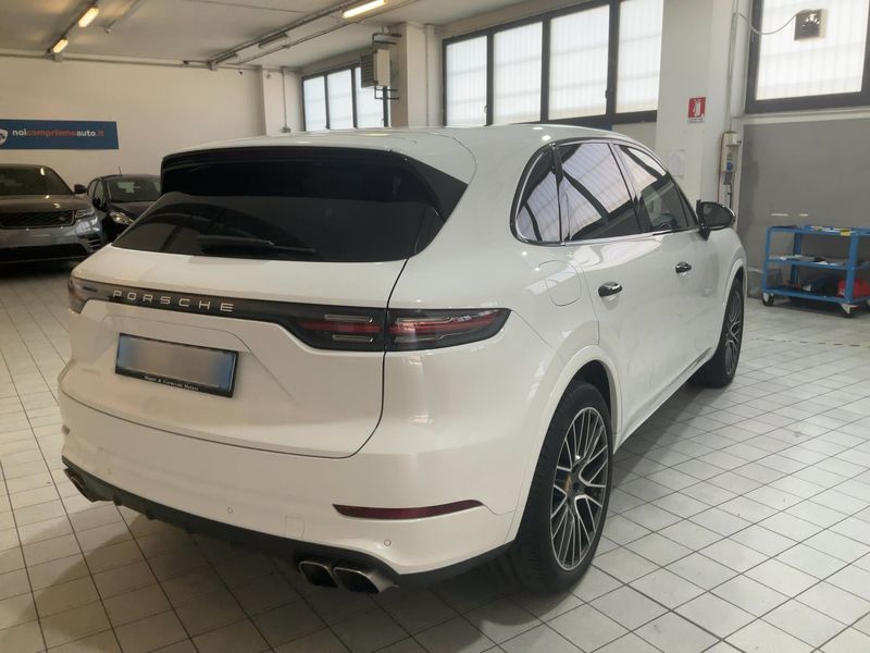 Porsche Cayenne Turbo 2018 – снимка 8