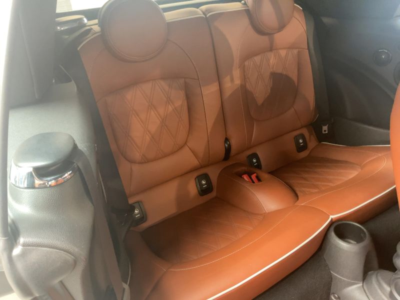 MINI Cabrio Cooper S John Cooper Works Trim 2021 – снимка 19