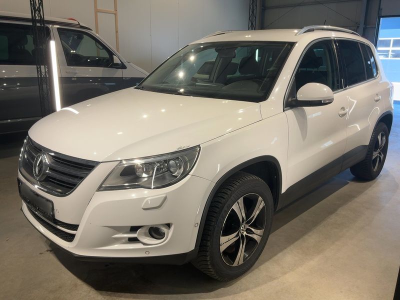 Volkswagen Tiguan 2.0 TDI Sport & Style 4Motion 2010 – снимка 1