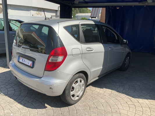 Mercedes-Benz A-Klasse A 160 Classic 2010 – снимка 2