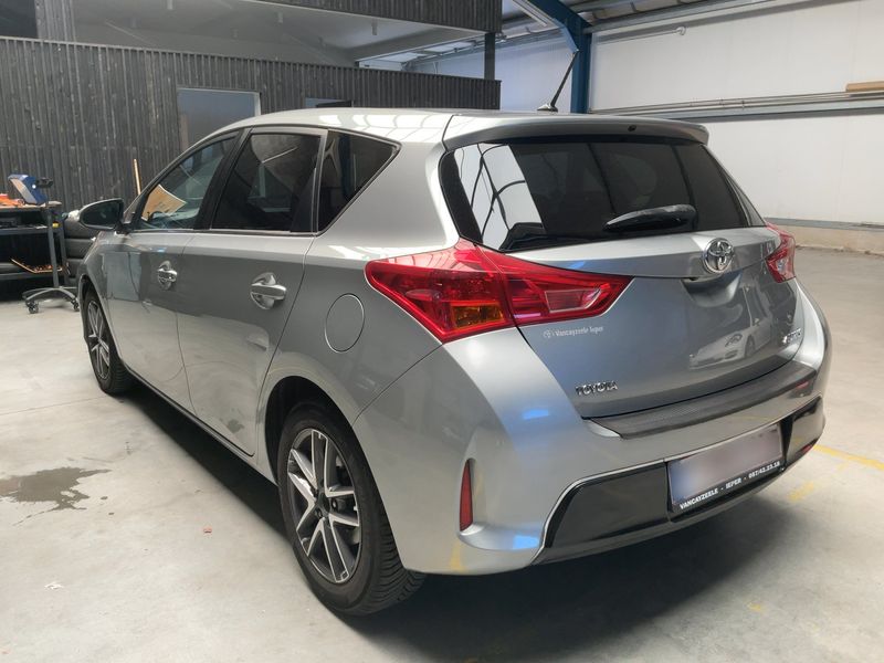 Toyota Auris 1.4 Turbodiesel Edition 2015 – снимка 6