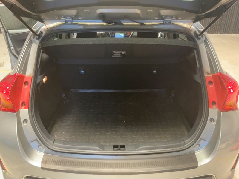 Toyota Auris 1.4 Turbodiesel Edition 2015 – снимка 15