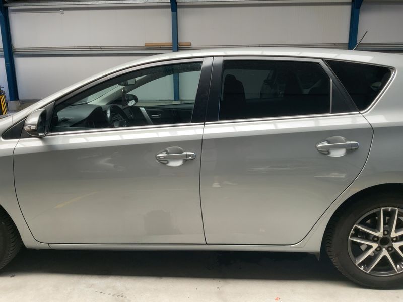 Toyota Auris 1.4 Turbodiesel Edition 2015 – снимка 4
