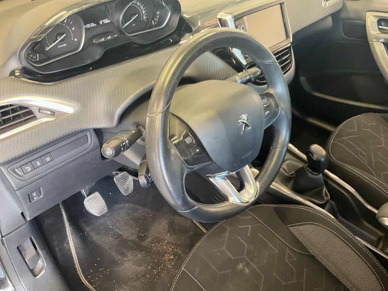 Peugeot 2008 1.6 Blue-HDi Active Business 2017 – снимка 26