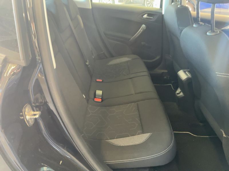 Peugeot 2008 1.6 Blue-HDi Active Business 2017 – снимка 19