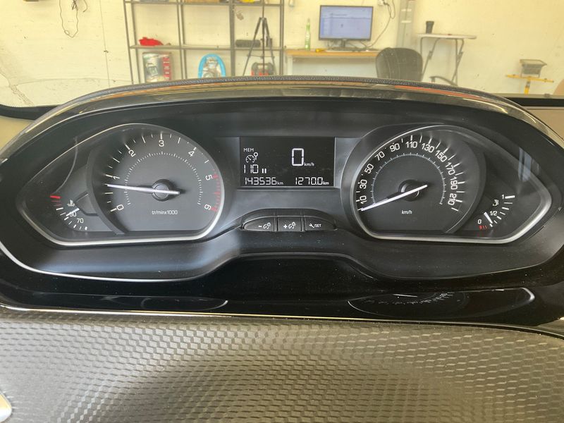 Peugeot 2008 1.6 Blue-HDi Active Business 2017 – снимка 18