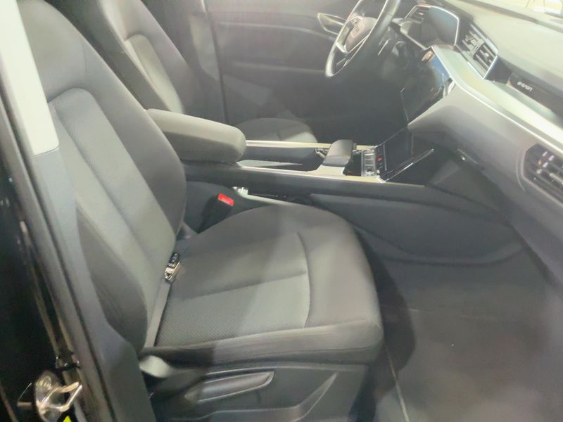 Audi e-tron 50 quattro 2020 – снимка 16