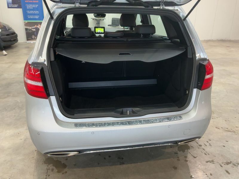 Mercedes-Benz B-Klasse B 180 CDI Urban 2016 – снимка 15