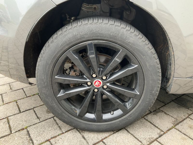 Jaguar F-Pace 25d R-Sport AWD 2018 – снимка 9