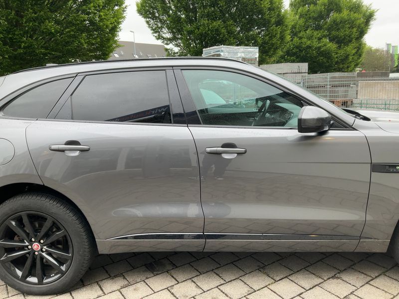 Jaguar F-Pace 25d R-Sport AWD 2018 – снимка 10