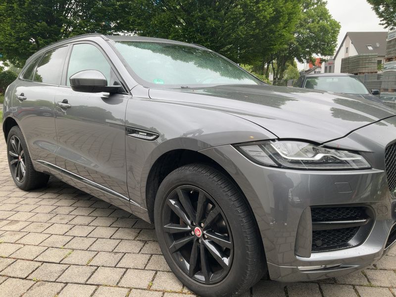 Jaguar F-Pace 25d R-Sport AWD 2018 – снимка 12