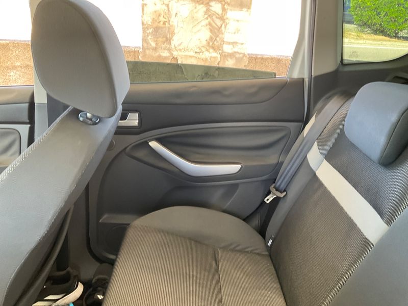 Ford Kuga 2.0 TDCi Trend 2009 – снимка 27