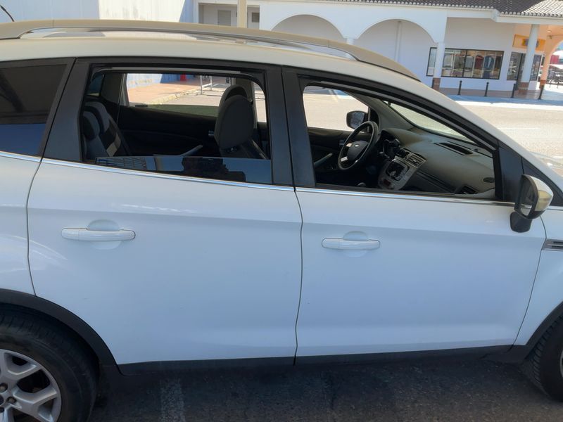 Ford Kuga 2.0 TDCi Trend 2009 – снимка 10