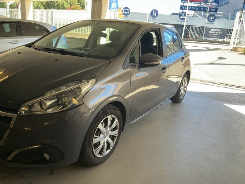 Peugeot 208 1.5 Blue-HDi Active 2018 – снимка 2