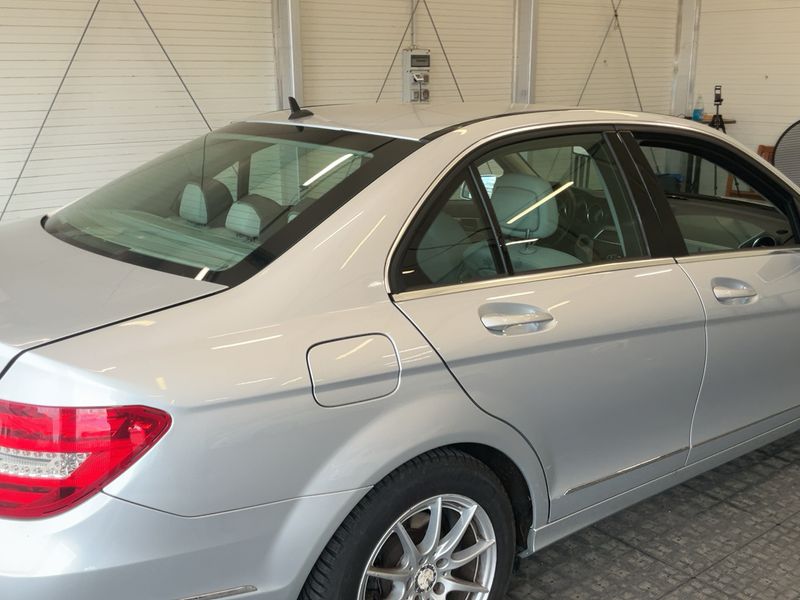 Mercedes-Benz C-Klasse C 200 CDI BlueEfficiency Avantgarde 2011 – снимка 8