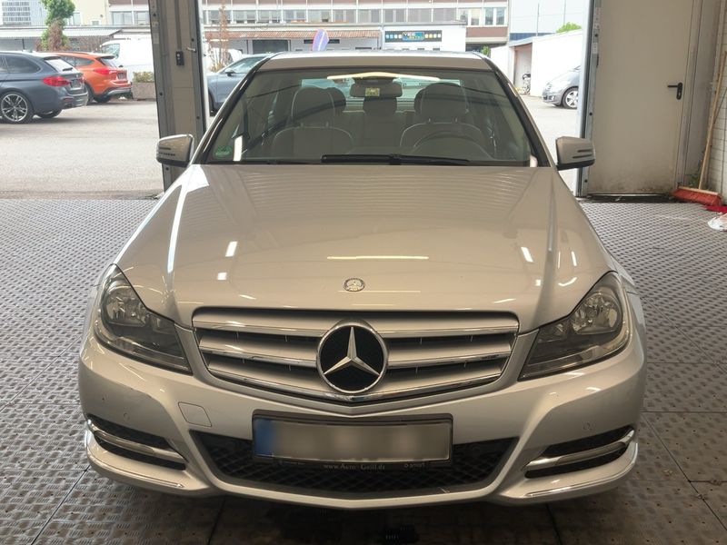 Mercedes-Benz C-Klasse C 200 CDI BlueEfficiency Avantgarde 2011 – снимка 14
