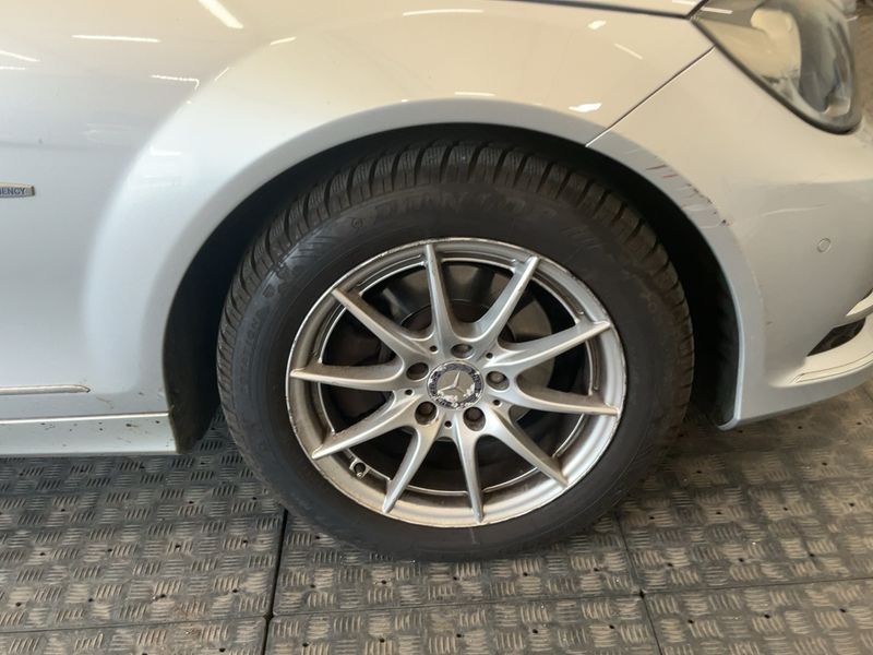 Mercedes-Benz C-Klasse C 200 CDI BlueEfficiency Avantgarde 2011 – снимка 11