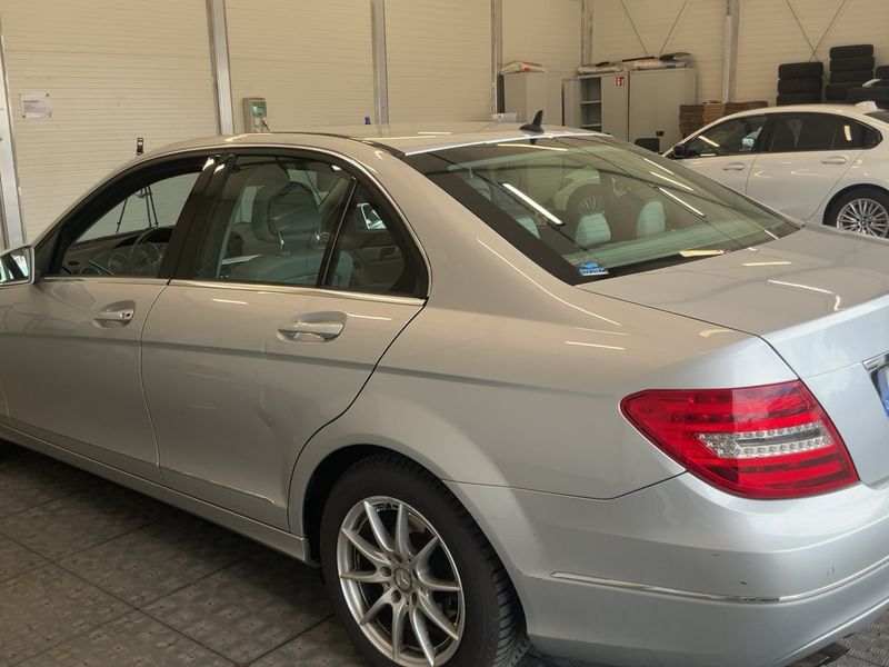 Mercedes-Benz C-Klasse C 200 CDI BlueEfficiency Avantgarde 2011 – снимка 6