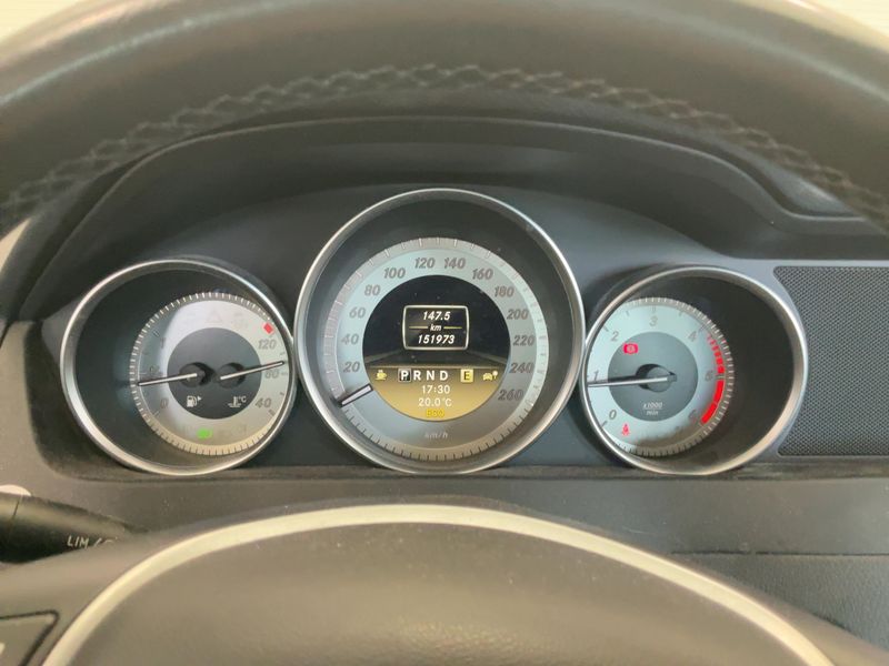 Mercedes-Benz C-Klasse C 200 CDI BlueEfficiency Avantgarde 2011 – снимка 18