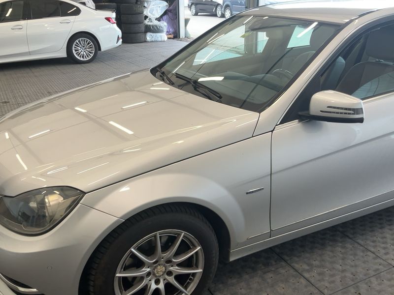 Mercedes-Benz C-Klasse C 200 CDI BlueEfficiency Avantgarde 2011 – снимка 2