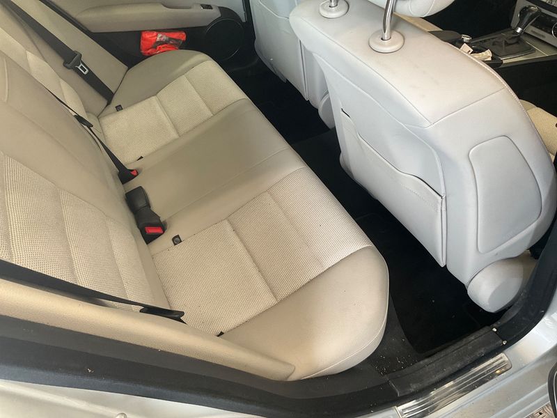 Mercedes-Benz C-Klasse C 200 CDI BlueEfficiency Avantgarde 2011 – снимка 39