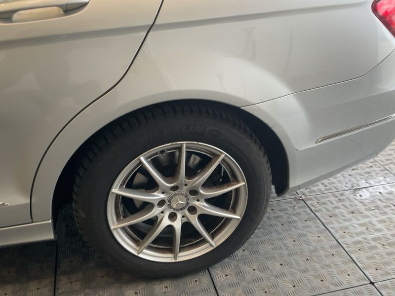Mercedes-Benz C-Klasse C 200 CDI BlueEfficiency Avantgarde 2011 – снимка 5