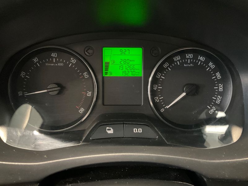Skoda Fabia 1.2 Style 2012 – снимка 4