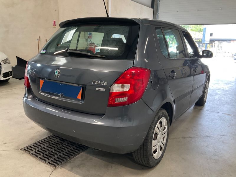 Skoda Fabia 1.2 Style 2012 – снимка 2