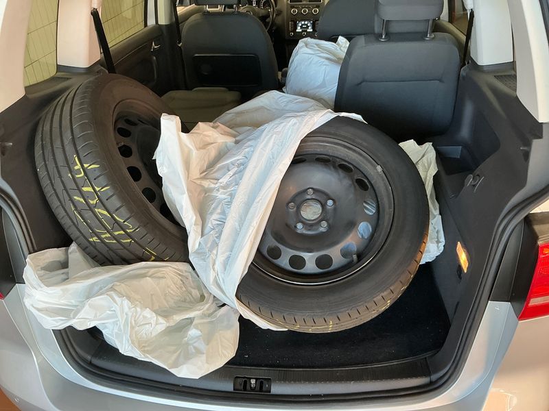 Volkswagen Touran 2.0 TDI Comfortline 2013 – снимка 15