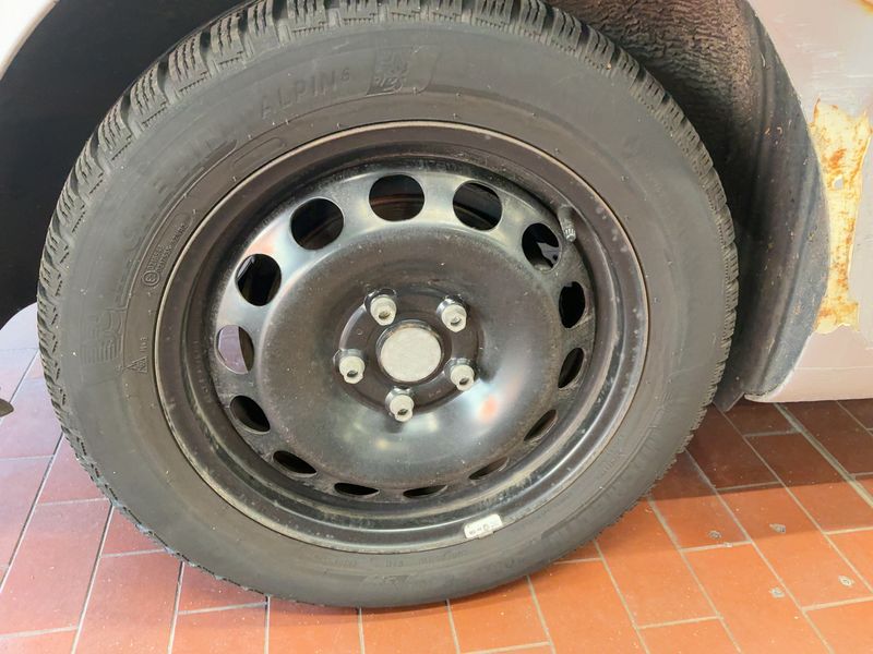 Volkswagen Touran 2.0 TDI Comfortline 2013 – снимка 9