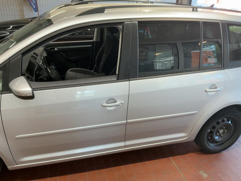 Volkswagen Touran 2.0 TDI Comfortline 2013 – снимка 4
