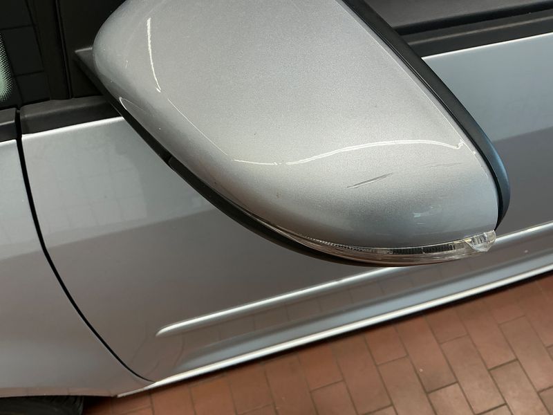 Volkswagen Touran 2.0 TDI Comfortline 2013 – снимка 30