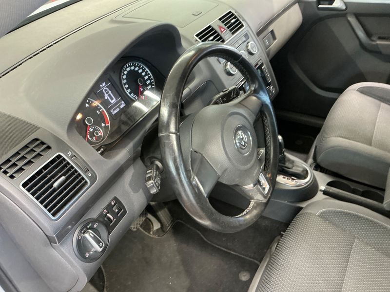 Volkswagen Touran 2.0 TDI Comfortline 2013 – снимка 37
