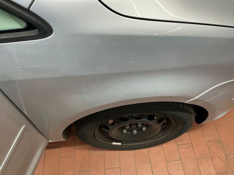 Volkswagen Touran 2.0 TDI Comfortline 2013 – снимка 25