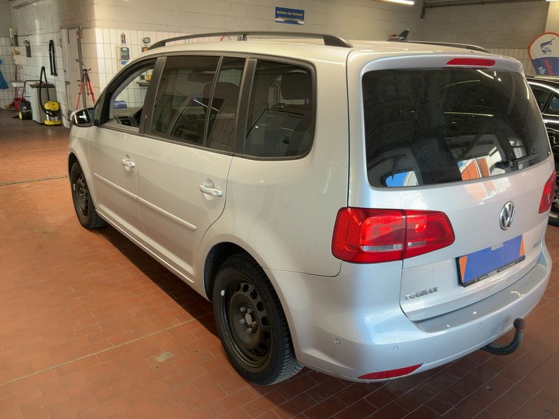 Volkswagen Touran 2.0 TDI Comfortline 2013 – снимка 6